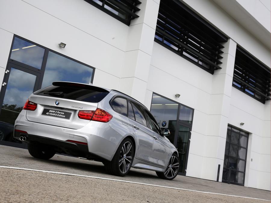  BMW 330d Touring 40 YEARS Edition 2015 года  (фото 3 из 7)